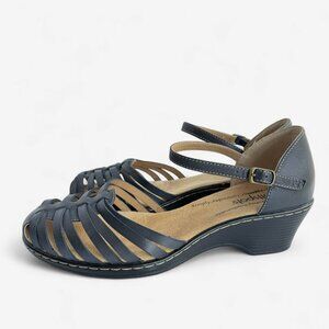 SoftSpots Tatianna Sandals Womens 8.5 Wide Navy Woven Leather Huarache Shoes